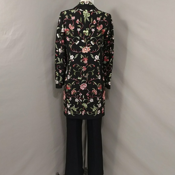Incredible Silk Vintage Suit Floral Long Embroidered Floral Jacket Black Pants - Picture 4 of 8